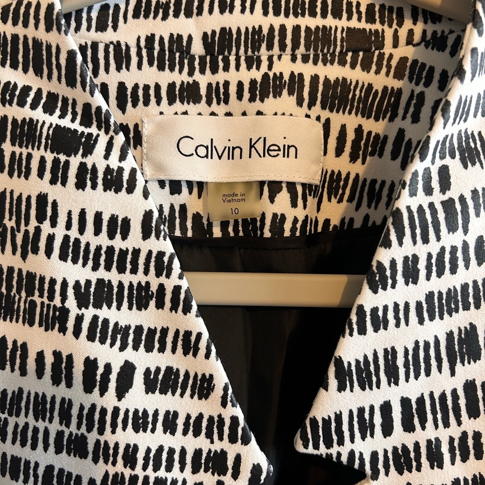 Calvin Klein Monochrome Women's Blazer - Picture 2 of 8